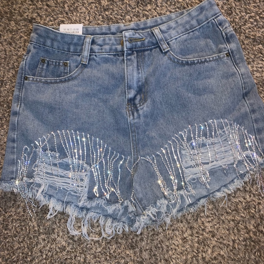 High wasted Diamond tassel denim shorts